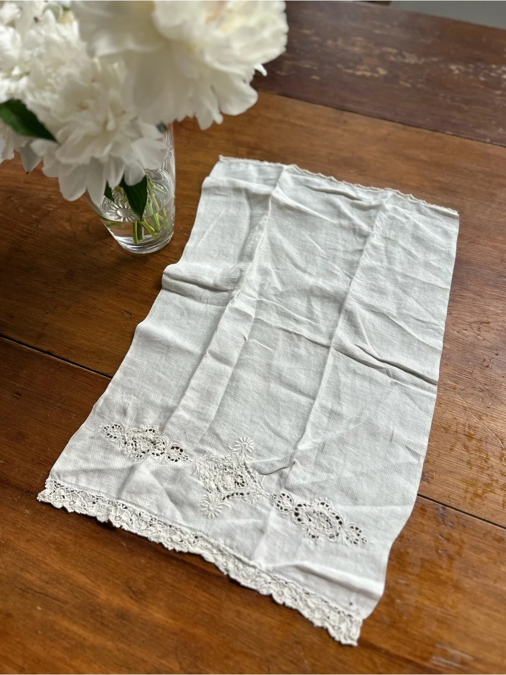 Vintage Embroidered White Linen Guest Towels with Lace Trim